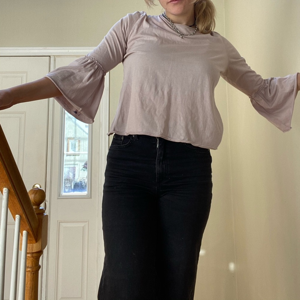 Abercrombie & Fitch light pink top